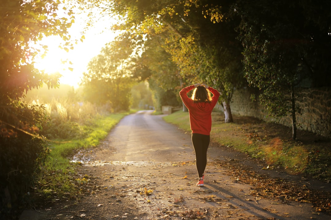 découvrez les bienfaits de l'exercice sur la santé mentale, notamment la réduction du stress, l'amélioration de l'humeur et le renforcement de la confiance en soi. pratiquez régulièrement pour une vie équilibrée et épanouie.