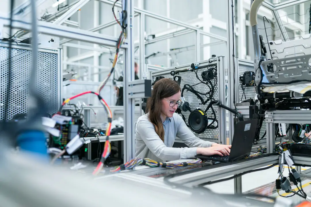 découvrez comment l'impact de la technologie transforme le marché de l'emploi, redéfinissant les compétences requises et ouvrant de nouvelles opportunités professionnelles. explorez les tendances émergentes et les implications pour l'avenir du travail.